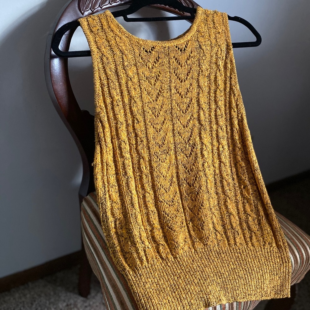 Vintage sleeveless sweater